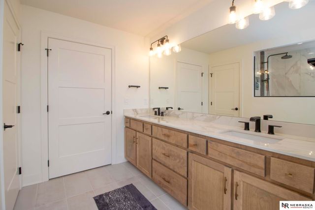 12505 Pheasant Run Circle, Papillion, NE 68046