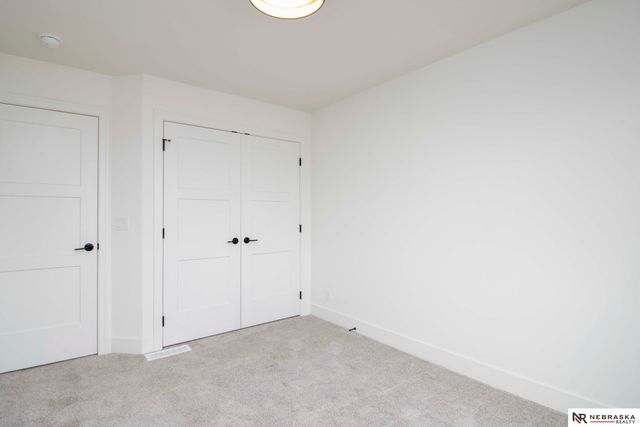 12505 Pheasant Run Circle, Papillion, NE 68046