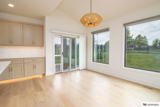 12505 Pheasant Run Circle, Papillion, NE 68046