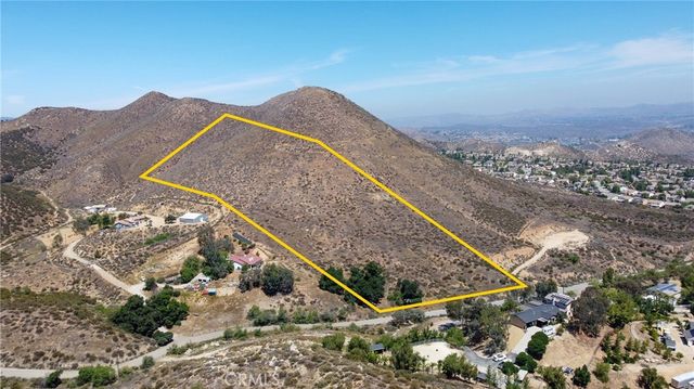 32350 Lost, Wildomar, CA 92595