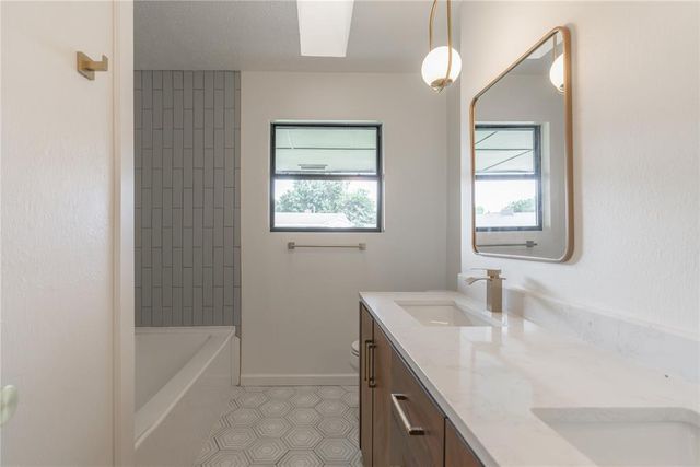 2905 Bella Vista Drive, Oklahoma City, OK 73110