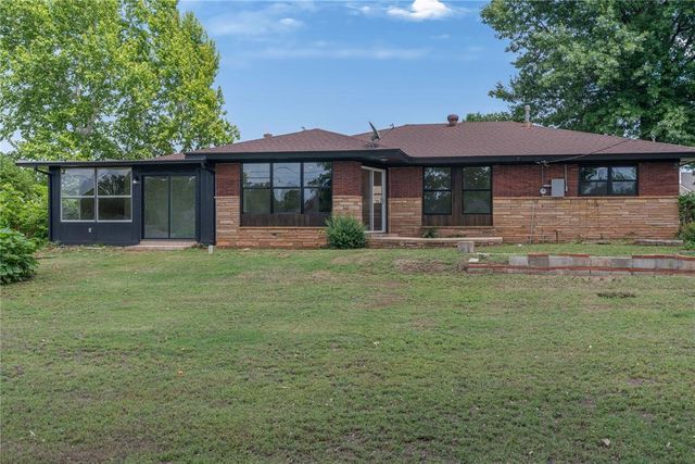 2905 Bella Vista Drive, Oklahoma City, OK 73110