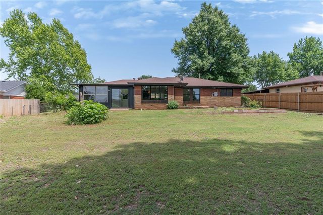 2905 Bella Vista Drive, Oklahoma City, OK 73110