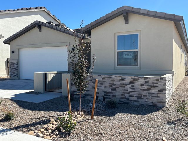 1914 Houser Avenue SE, Albuquerque, NM 87106