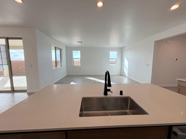 1914 Houser Avenue SE, Albuquerque, NM 87106