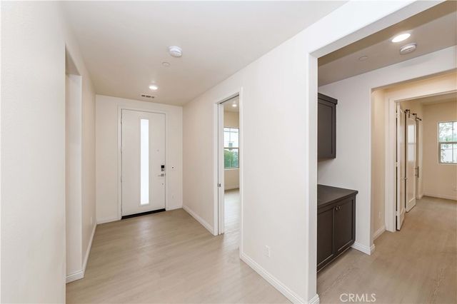 191 Frame, Irvine, CA 92618