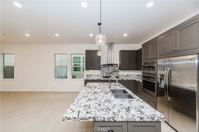 191 Frame, Irvine, CA 92618