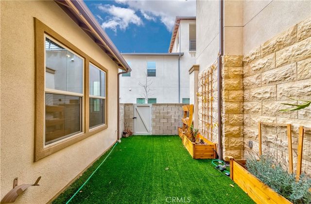 191 Frame, Irvine, CA 92618