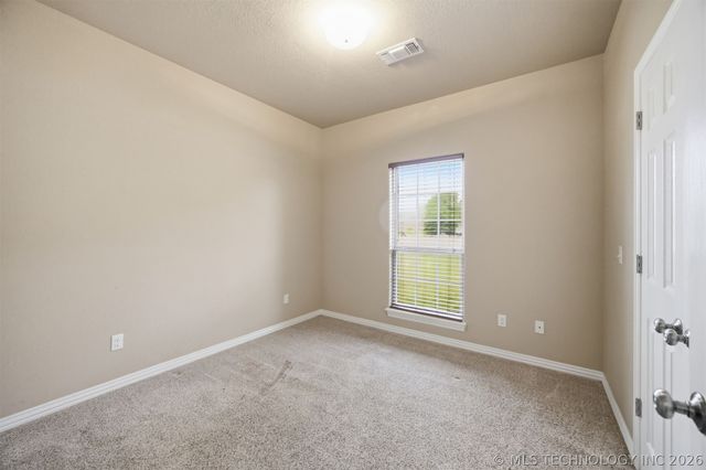 2004 E Trailwood Street, Stigler, OK 74462
