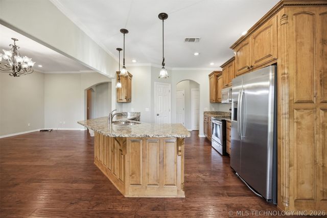 2004 E Trailwood Street, Stigler, OK 74462