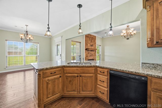 2004 E Trailwood Street, Stigler, OK 74462