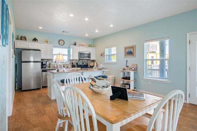 844 S Sage Road, Crystal Beach, TX 77650