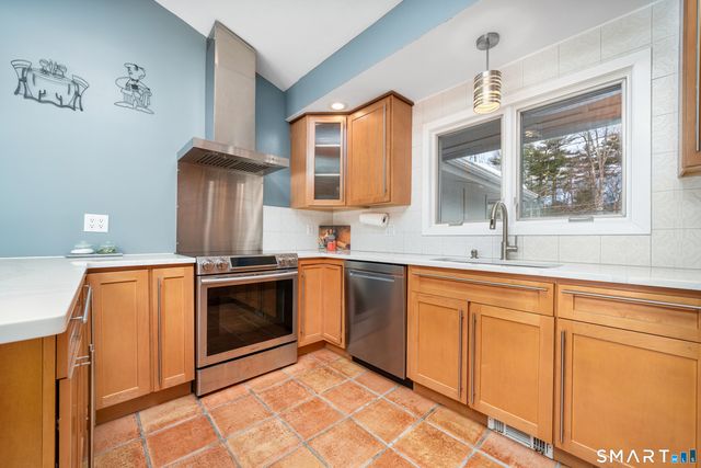 125 Country Club Road, Avon, CT 06001