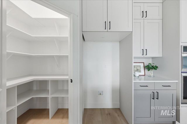 533 W Millstone St, Middleton, ID 83644