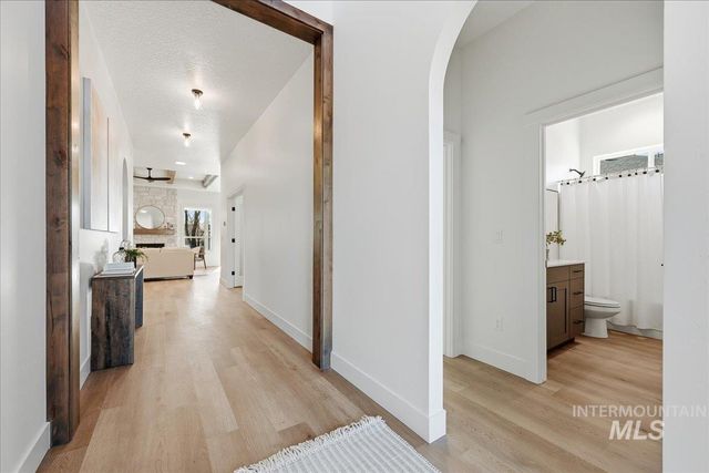 533 W Millstone St, Middleton, ID 83644