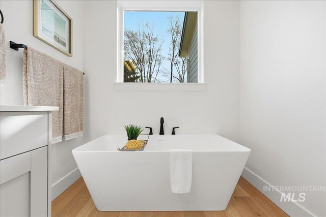 533 W Millstone St, Middleton, ID 83644