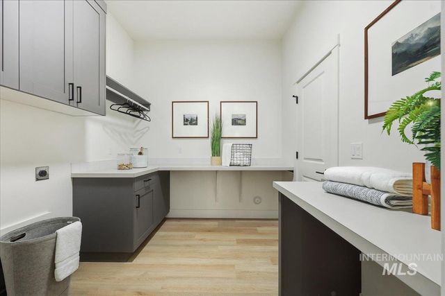 533 W Millstone St, Middleton, ID 83644