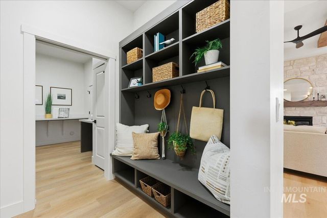 533 W Millstone St, Middleton, ID 83644