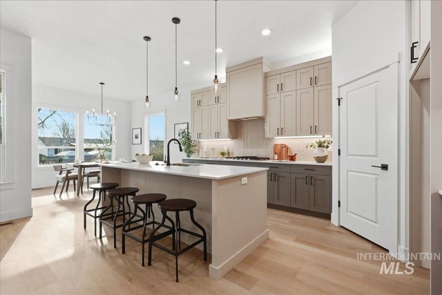 533 W Millstone St, Middleton, ID 83644