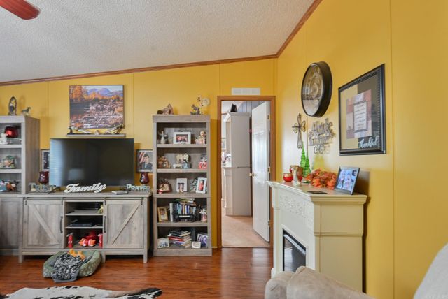 108 S Tilley Road, Hatfield, AR 71945