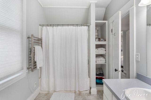 820 Lugers Road, Holland, MI 49423