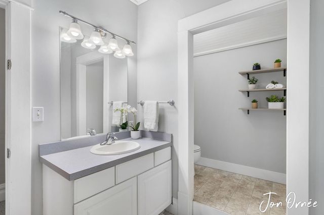 820 Lugers Road, Holland, MI 49423