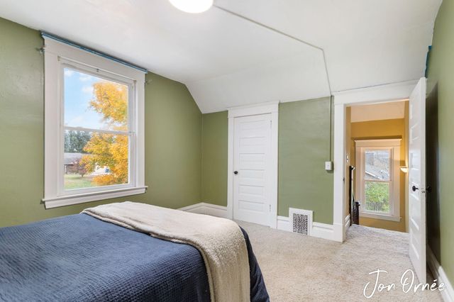 820 Lugers Road, Holland, MI 49423