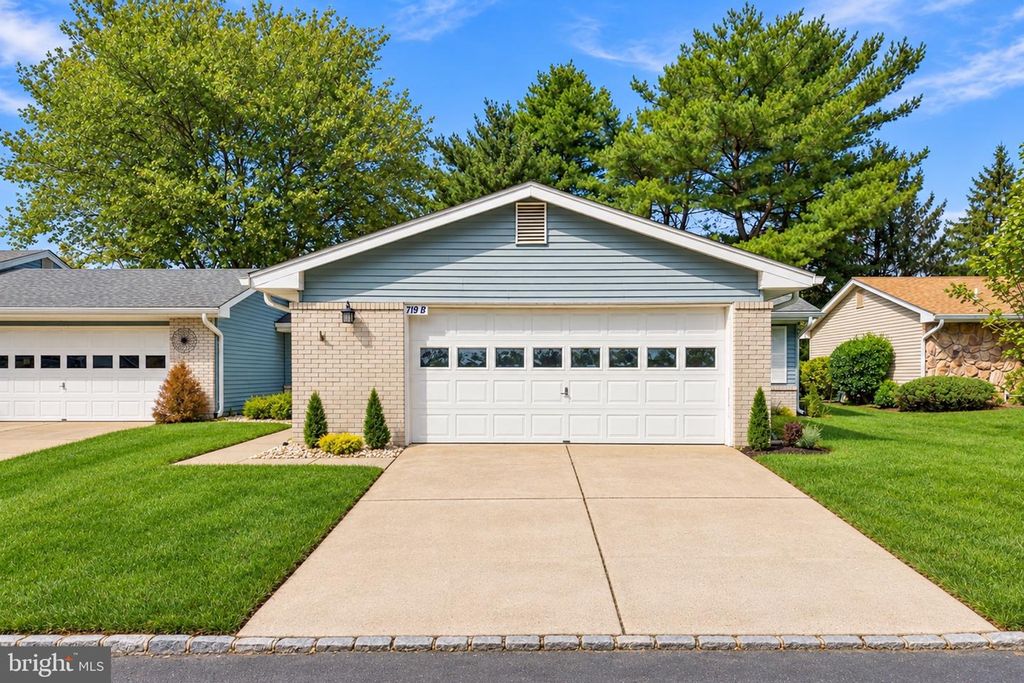 719 DELAIR RD #719B, MONROE TWP, NJ 08831 — exterior