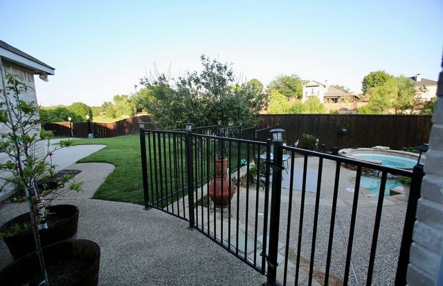 3748 Muirfield Drive, Carrollton, TX 75007