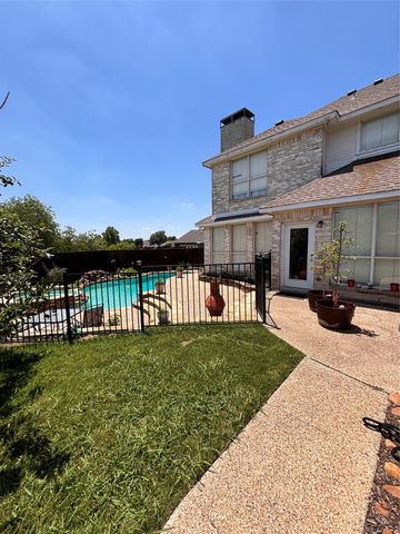 3748 Muirfield Drive, Carrollton, TX 75007