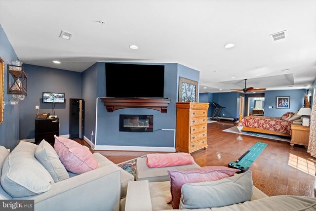 202 BONHILL DR, Fort Washington, MD 20744