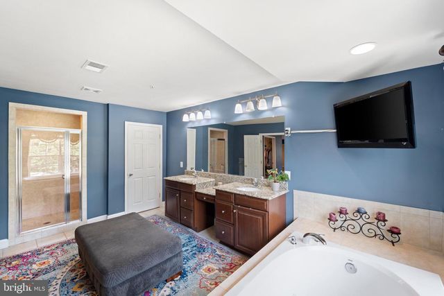 202 BONHILL DR, Fort Washington, MD 20744