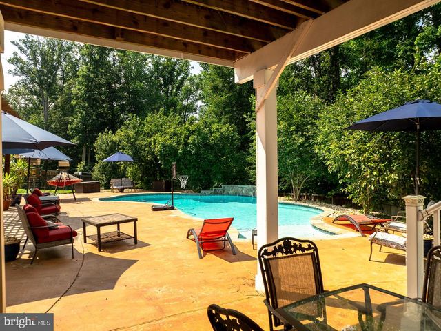 202 BONHILL DR, Fort Washington, MD 20744