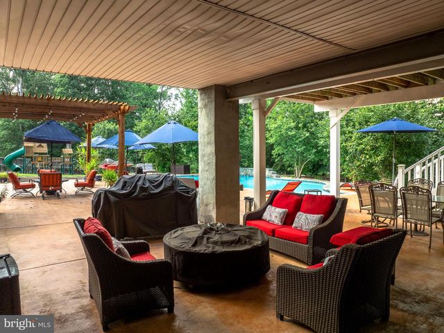 202 BONHILL DR, Fort Washington, MD 20744