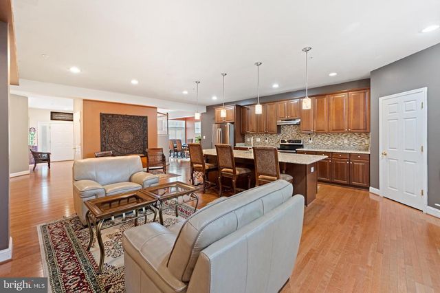 202 BONHILL DR, Fort Washington, MD 20744
