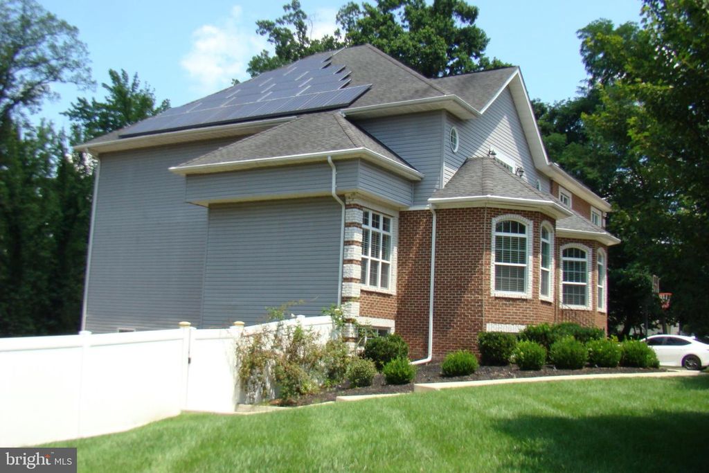 202 BONHILL DR, Fort Washington, MD 20744