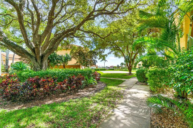 160 Yacht Club Way 106, Hypoluxo, FL 33462