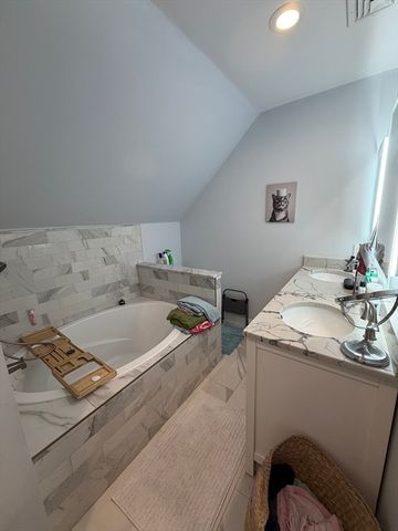 29 Walsh Ave 2, Peabody, MA 01960