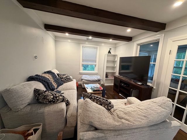 29 Walsh Ave 2, Peabody, MA 01960