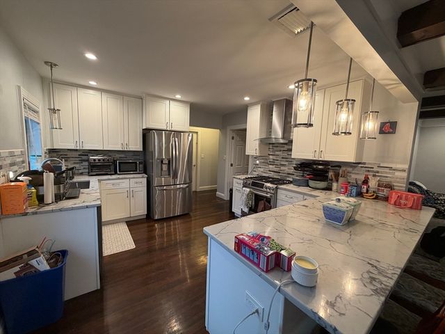 29 Walsh Ave 2, Peabody, MA 01960