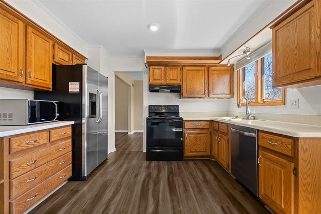 2431 Roanoke Drive, Ypsilanti, MI 48197