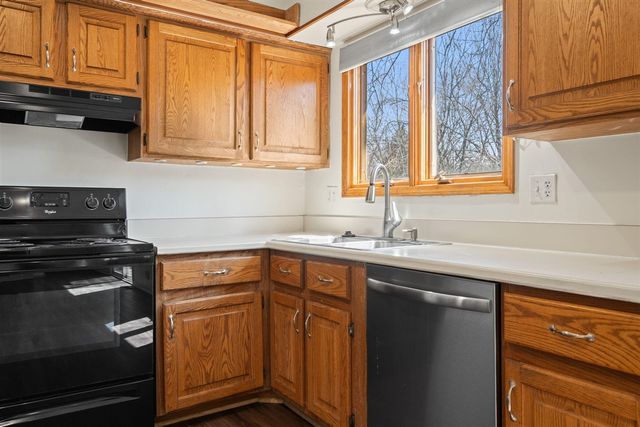 2431 Roanoke Drive, Ypsilanti, MI 48197