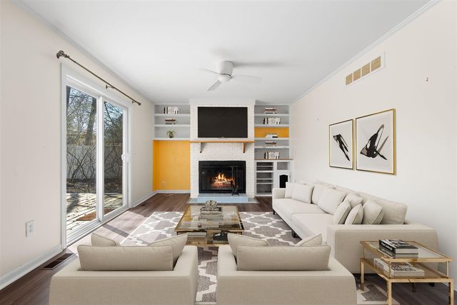 2431 Roanoke Drive, Ypsilanti, MI 48197