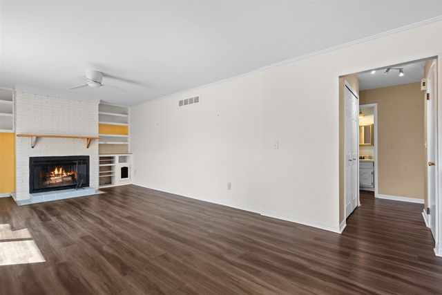 2431 Roanoke Drive, Ypsilanti, MI 48197