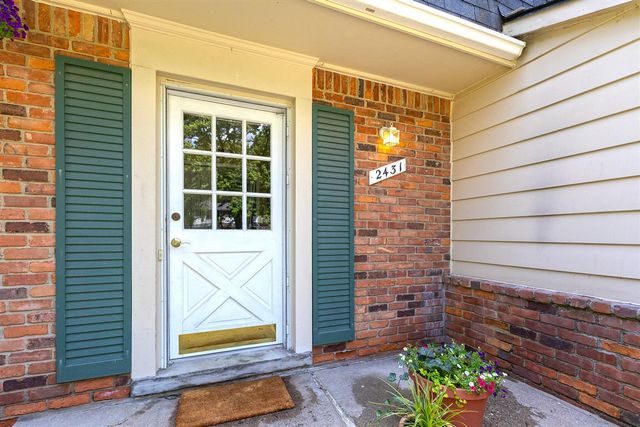 2431 Roanoke Drive, Ypsilanti, MI 48197