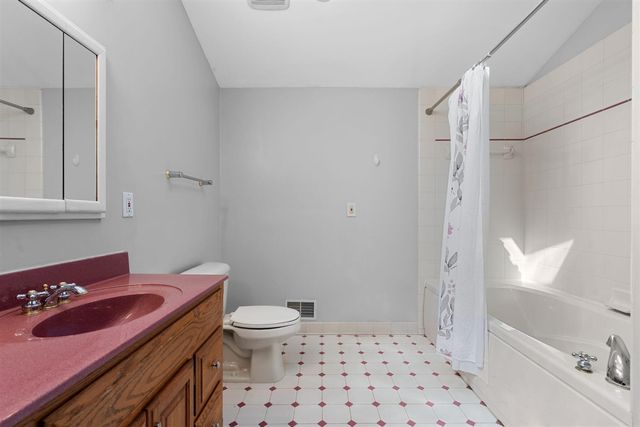 2431 Roanoke Drive, Ypsilanti, MI 48197