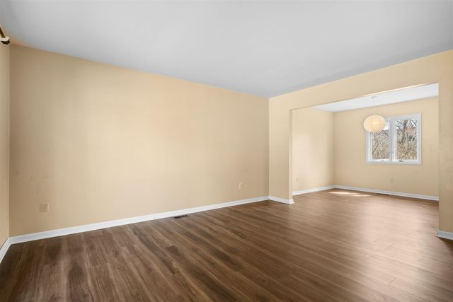 2431 Roanoke Drive, Ypsilanti, MI 48197