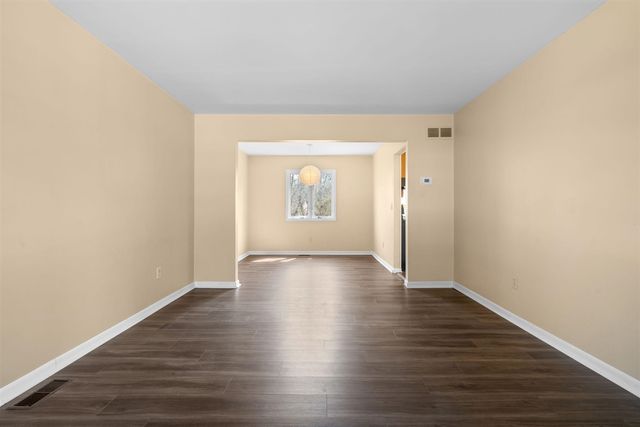 2431 Roanoke Drive, Ypsilanti, MI 48197