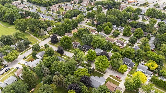 2431 Roanoke Drive, Ypsilanti, MI 48197