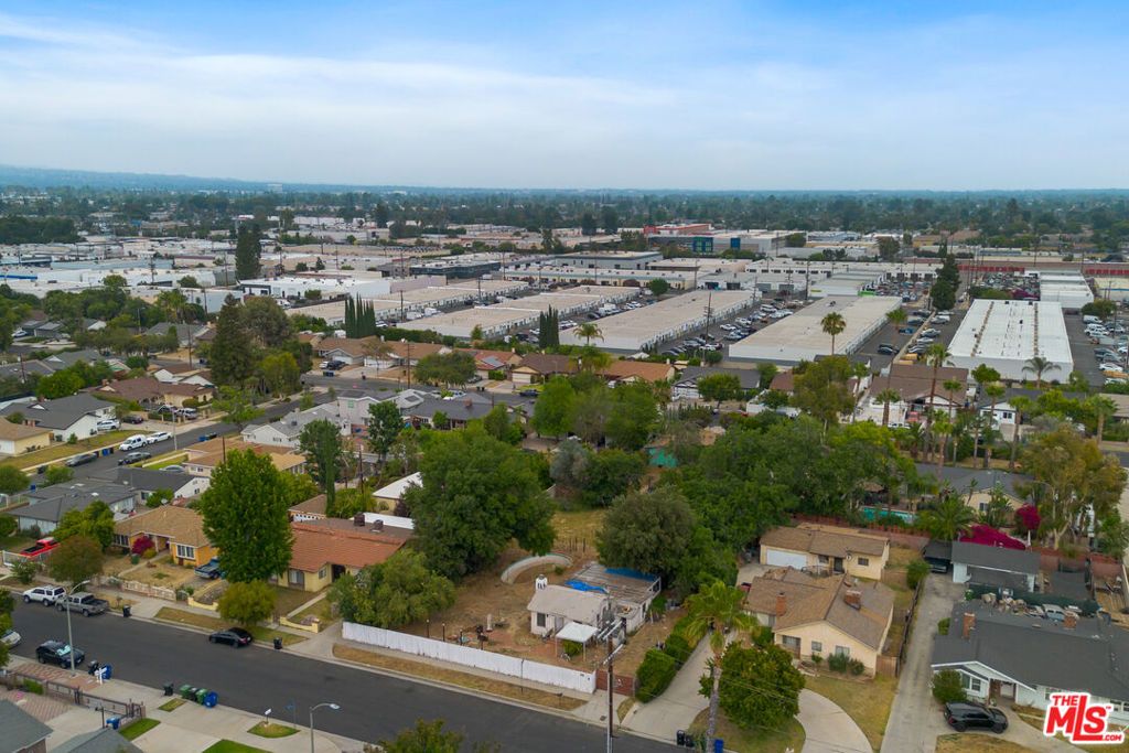 Image 15 of property listing at 7800 Jordan Avenue, Los Angeles, CA 91304